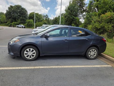 Used 2016 Toyota Corolla L FWD image 4
