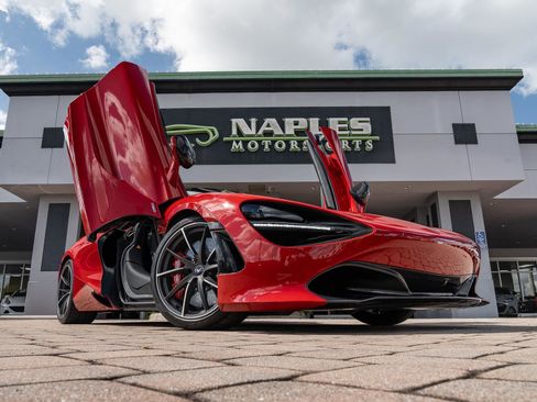 Used 2020 McLaren 720S Performance RWD image 5
