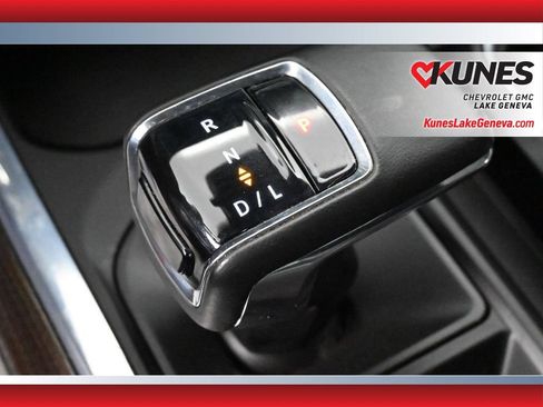 Used 2024 Chevrolet Silverado 1500 LT Trail Boss w/ Convenience Package II AWD/4WD image 21