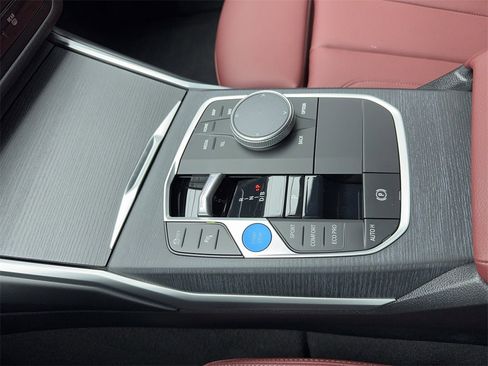 Used 2025 BMW i4 eDrive40 image 35