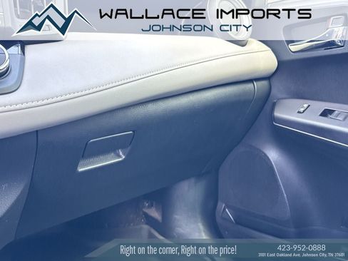 Used 2017 Toyota RAV4 XLE FWD image 22