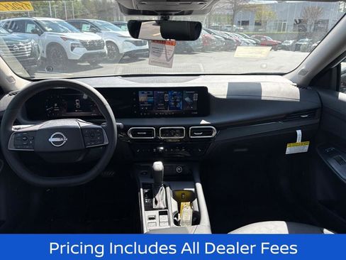 New 2026 Nissan Sentra SR FWD image 8