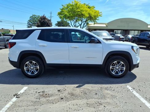 Used 2025 GMC Terrain Elevation AWD/4WD image 6