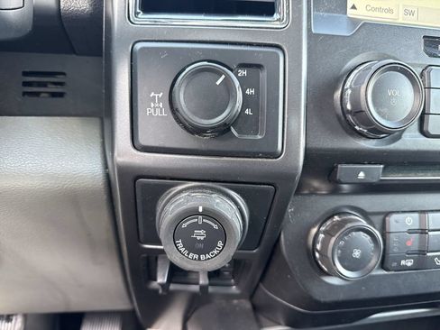 Used 2018 Ford F150 XLT w/ Equipment Group 302A Luxury AWD/4WD image 27