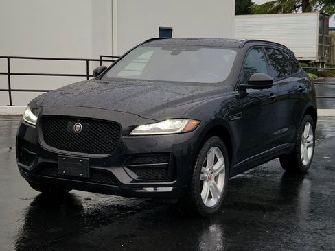 Used 2017 Jaguar F-PACE R-Sport image 1