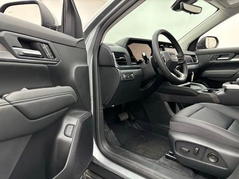 New 2026 GMC Terrain Denali w/ LPO, Floor Liner Package image 17