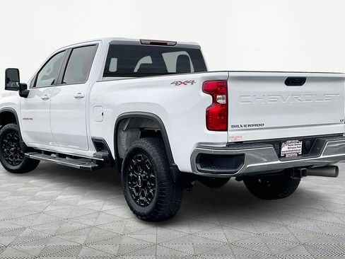 Used 2023 Chevrolet Silverado 2500 LT image 10