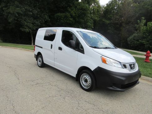Used 2018 Nissan NV200 S w/ Cruise Control Package FWD image 3