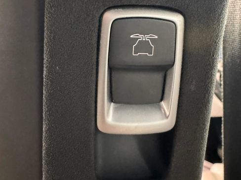 Used 2016 Tesla Model X 75D image 20