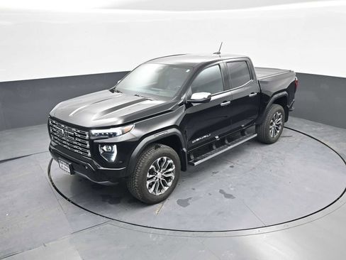 Used 2023 GMC Canyon Denali image 33