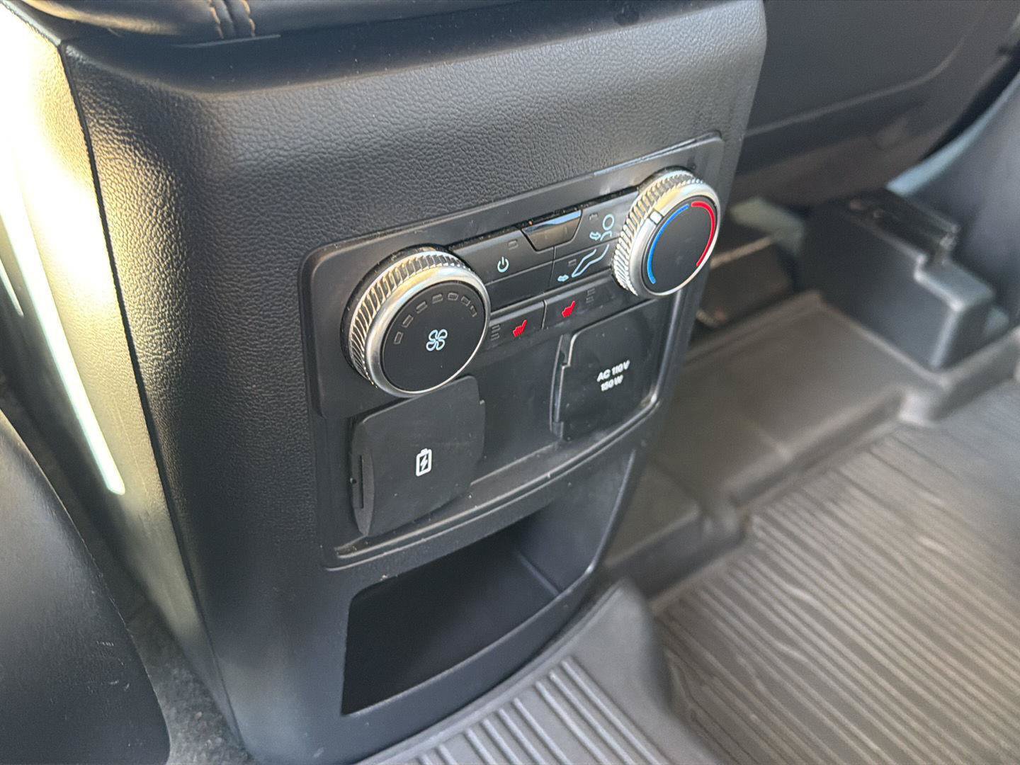 Used 2020 Ford Explorer Limited RWD image 12