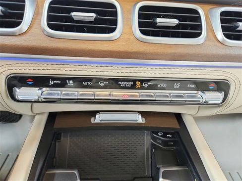 Used 2020 Mercedes-Benz GLE 350 4MATIC image 30