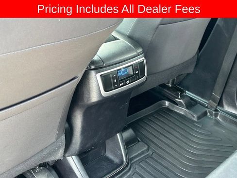 Used 2019 Toyota Highlander LE FWD image 13
