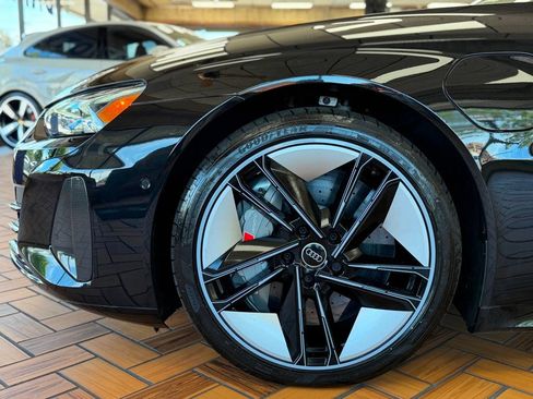 Used 2024 Audi RS e-tron GT w/ Carbon Performance Package AWD/4WD image 15