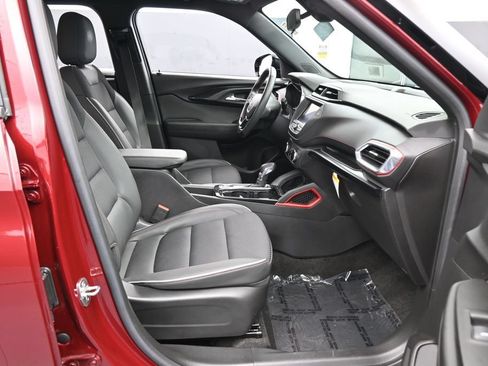 Used 2023 Chevrolet TrailBlazer RS FWD image 40