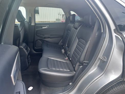 Used 2024 Ford Edge SEL AWD/4WD image 9