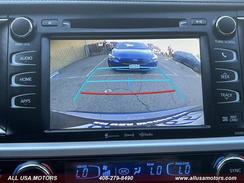 Used 2019 Toyota Highlander SE AWD/4WD image 40