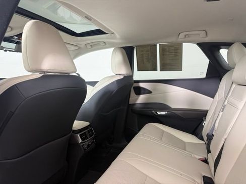 Used 2024 Lexus RX 350 Premium Plus w/ Convenience Package FWD image 32