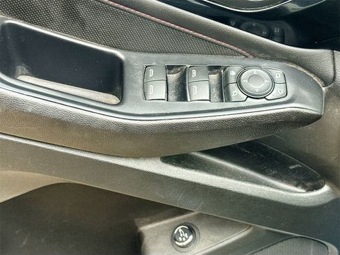 Used 2022 Chevrolet Traverse RS image 18