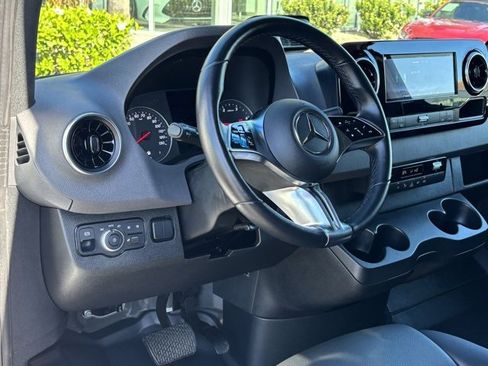 Used 2025 Mercedes-Benz Sprinter 2500 image 13