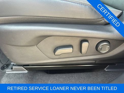 Used 2026 Subaru Forester Premium AWD/4WD image 12