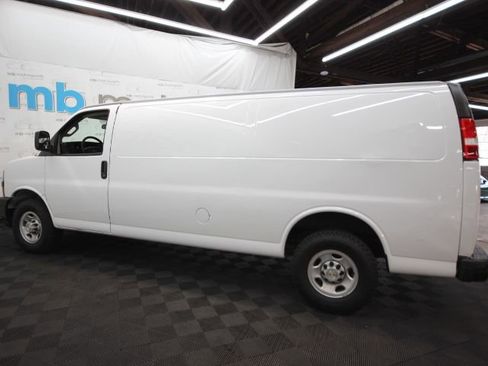Used 2022 Chevrolet Express 2500 Extended w/ Driver Convenience Package RWD image 3