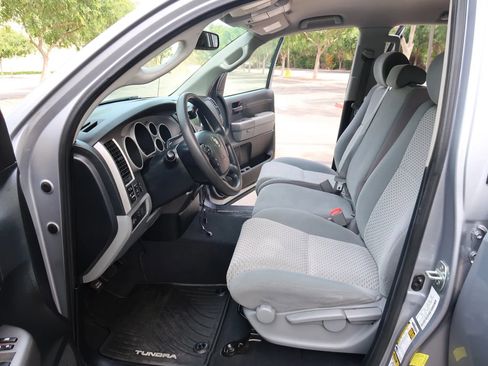 Used 2012 Toyota Tundra 4x4 Double Cab w/ Tow Pkg image 19