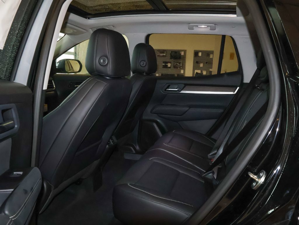 New 2027 GMC Terrain Denali w/ LPO, Floor Liner Package AWD/4WD image 11