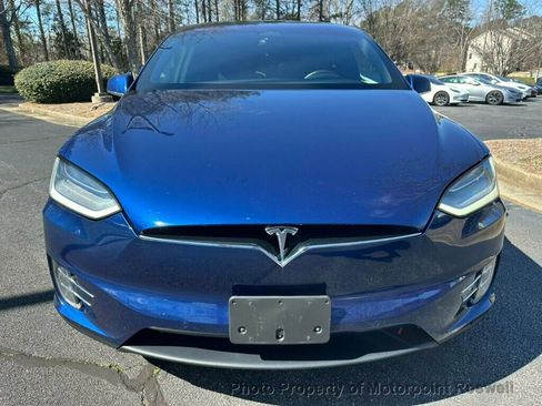 Used 2021 Tesla Model X Long Range image 3