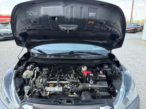 Used 2020 Nissan Kicks S image 25