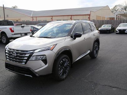 New 2025 Nissan Rogue Platinum w/ Tech Package