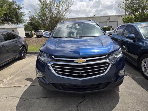 Used 2019 Chevrolet Equinox Premier image 2