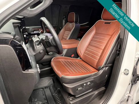 Used 2024 GMC Sierra 1500 Denali Ultimate image 4