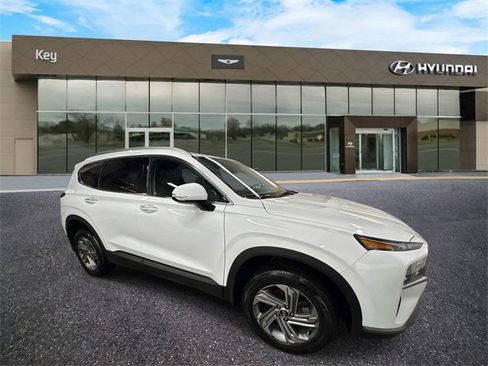 Used 2023 Hyundai Santa Fe SEL w/ Cargo Package image 5