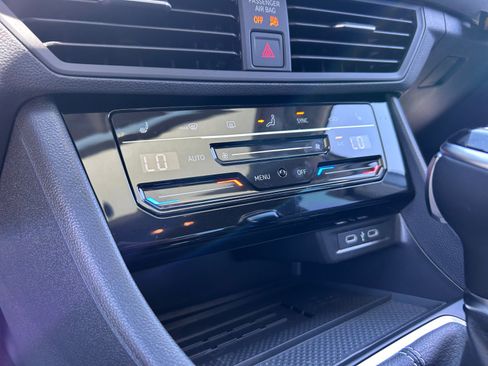 New 2026 Volkswagen Jetta SE FWD image 12