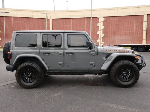 Used 2020 Jeep Wrangler Unlimited Rubicon AWD/4WD image 30