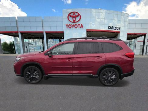 Used 2022 Subaru Ascent Onyx Edition image 7