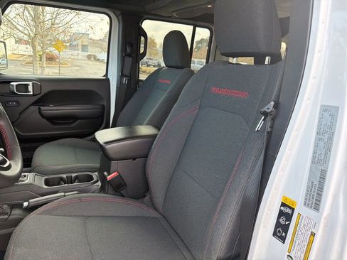 Used 2024 Jeep Wrangler Unlimited Rubicon image 12