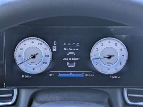 Used 2024 Hyundai Elantra SEL FWD image 25