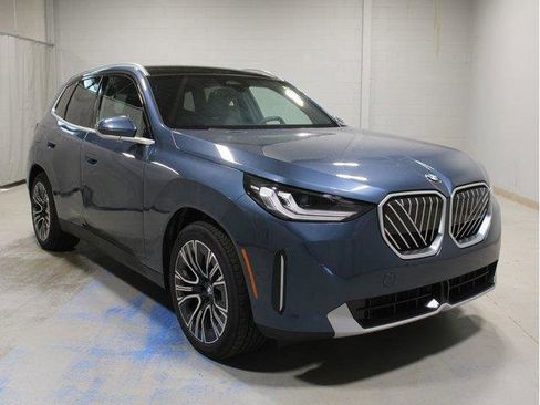 Used 2025 BMW X3 xDrive30i w/ Convenience Package image 10