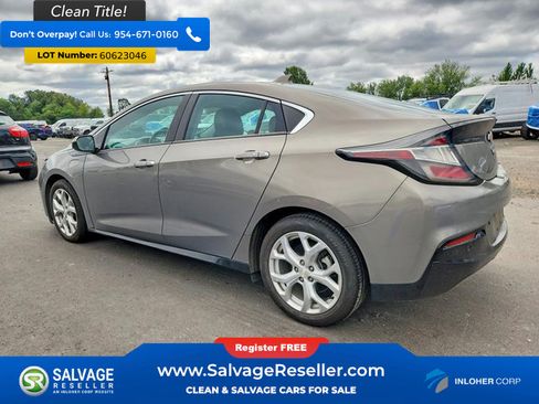 Used 2017 Chevrolet Volt Premier w/ Driver Confidence II Package FWD image 3