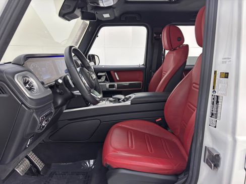 Used 2021 Mercedes-Benz G 550 G 550 w/ Exclusive Interior Package image 17