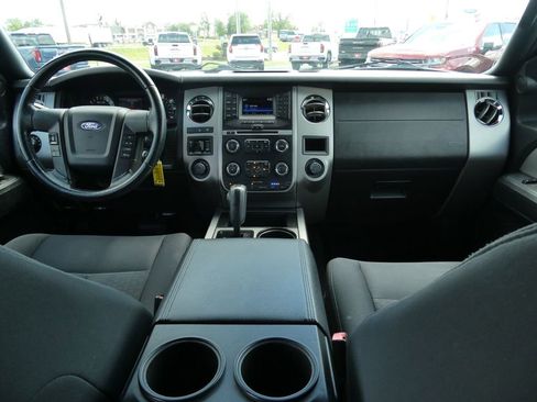 Used 2017 Ford Expedition EL XLT AWD/4WD image 21