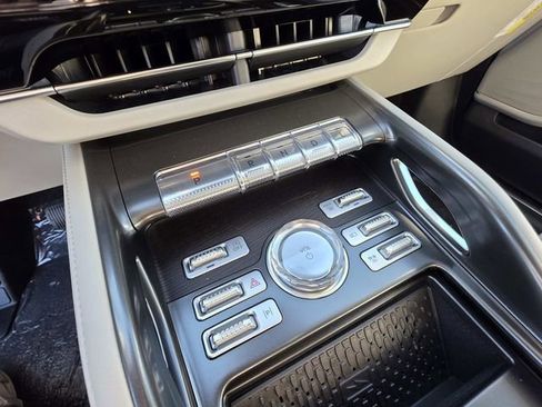 New 2026 Lincoln Nautilus Reserve image 11