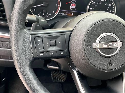 Used 2023 Nissan Rogue S FWD image 23
