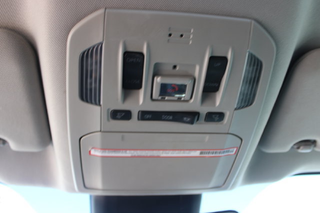 Used 2022 Toyota Highlander XLE FWD image 25
