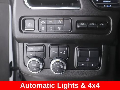 Used 2023 GMC Yukon AT4 w/ AT4 Premium Plus Package AWD/4WD image 22