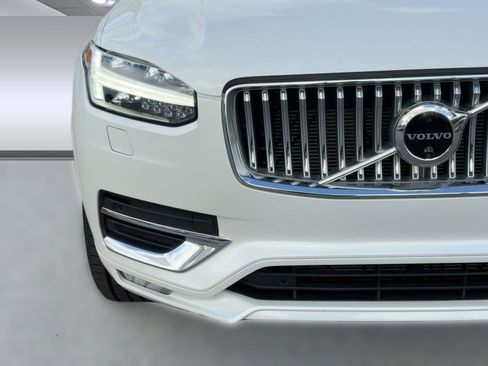 Certified 2023 Volvo XC90 B6 Ultimate w/ Protection Package Premier image 11