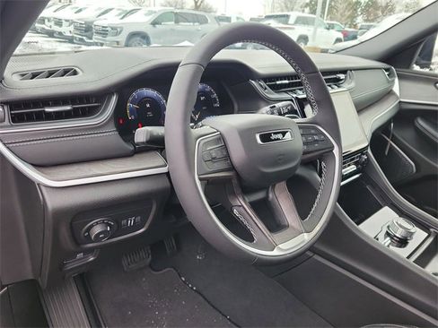 New 2025 Jeep Grand Cherokee L Limited w/ Trailer Tow Package image 8