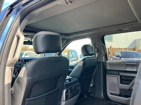 Used 2017 Ford F150 XLT w/ Equipment Group 302A Luxury AWD/4WD image 12